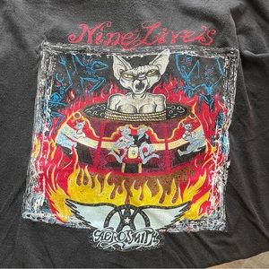 Giant Vintage Aerosmith Nine Lives World Tour 1997 Concert black T-Shirt